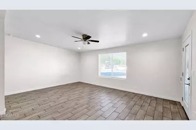 2325 N 30th Street, Phoenix, AZ 85008 - Photo 5