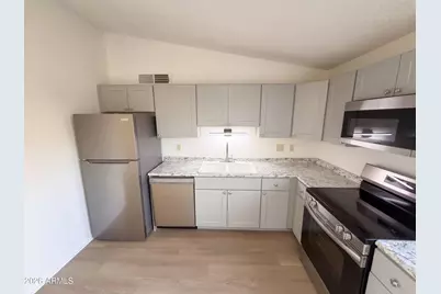 6711 W Osborn Road #90, Phoenix, AZ 85033 - Photo 9
