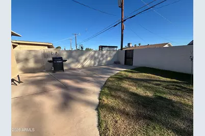 3915 W Keim Drive, Phoenix, AZ 85019 - Photo 19