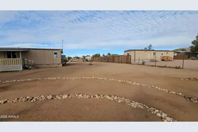 26700 S Grandview Drive, Congress, AZ 85332 - Photo 3