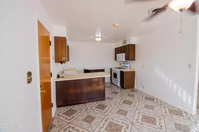 1206 N Sunshine Boulevard, Eloy, AZ 85131 - Photo 9