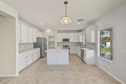 1124 E San Carlos Way, Chandler, AZ 85249 - Photo 17