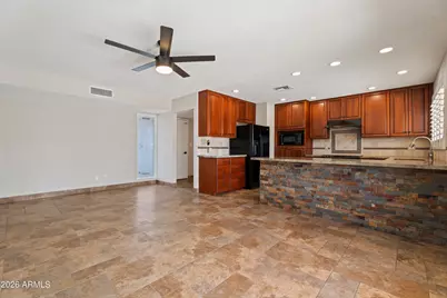 8631 E Vista Drive, Scottsdale, AZ 85250 - Photo 7