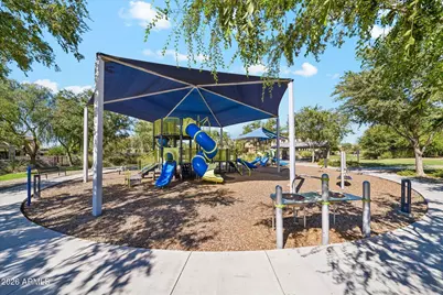 4639 E Casitas Del Rio Drive, Phoenix, AZ 85050 - Photo 17