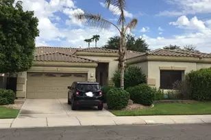 674 W Desert Broom Dr, Chandler, AZ 85248 - Photo 1