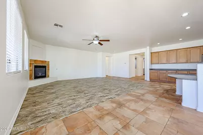 30302 W Whitton Avenue, Buckeye, AZ 85396 - Photo 13