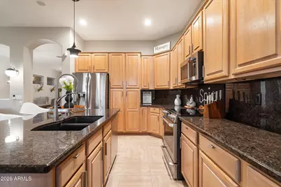 22440 N 52nd Place, Phoenix, AZ 85054 - Photo 13