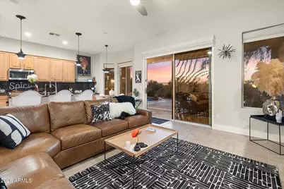 22440 N 52nd Place, Phoenix, AZ 85054 - Photo 17
