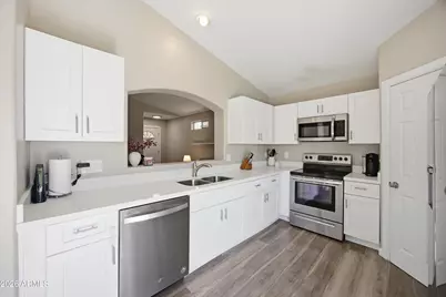 12405 W Dreyfus Drive, El Mirage, AZ 85335 - Photo 11