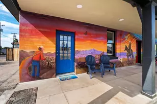706 E Whitton Ave, Phoenix, AZ 85014 - Photo 1