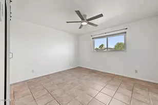 6525 E Oak St, Scottsdale, AZ 85257 - Photo 13