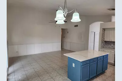 3525 E Wickieup Lane, Phoenix, AZ 85050 - Photo 7