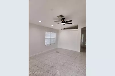 3525 E Wickieup Lane, Phoenix, AZ 85050 - Photo 5