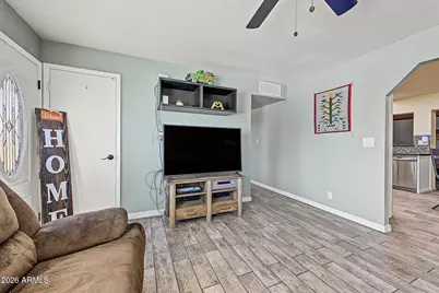 2212 N 47th Drive, Phoenix, AZ 85035 - Photo 7