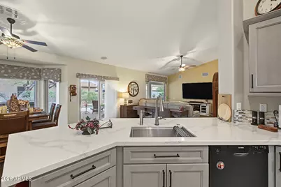 15993 W Catalina Drive, Goodyear, AZ 85395 - Photo 13