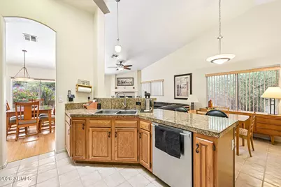 2307 E Taxidea Way, Phoenix, AZ 85048 - Photo 17