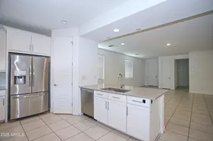6349 W Raymond St, Phoenix, AZ 85043 - Photo 11