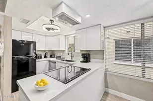 4925 N 73rd St, Scottsdale, AZ 85251 - Photo 3