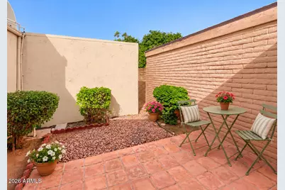 7918 E Bonnie Rose Avenue, Scottsdale, AZ 85250 - Photo 17