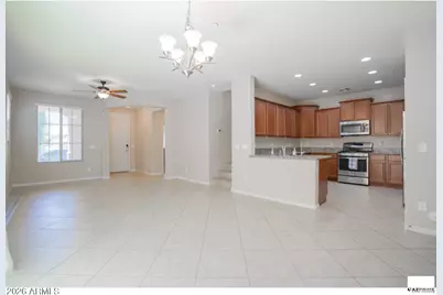 17427 N 92nd Avenue, Peoria, AZ 85382 - Photo 5