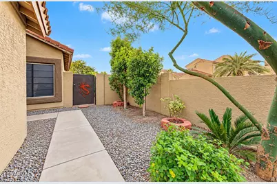 4354 E Dry Creek Road, Phoenix, AZ 85044 - Photo 3