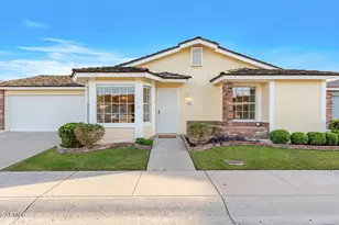 325 E Anderson Ave, Phoenix, AZ 85022 - Photo 1