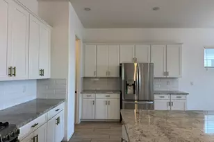 13711 N 145th Dr, Surprise, AZ 85379 - Photo 9