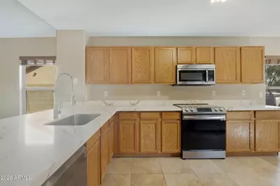 16198 W Banff Lane, Surprise, AZ 85379 - Photo 9
