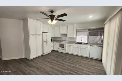 8926 N 55th Avenue, Glendale, AZ 85302 - Photo 5