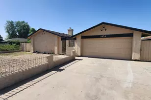 8926 N 55th Ave, Glendale, AZ 85302 - Photo 13