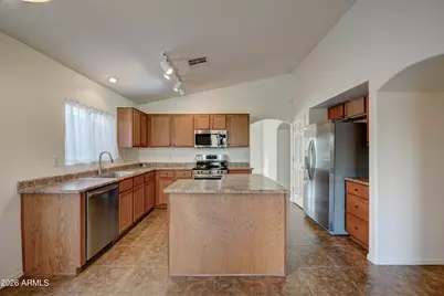 22174 W Desert Bloom Street, Buckeye, AZ 85326 - Photo 9