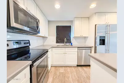 1413 E Weldon Avenue, Phoenix, AZ 85014 - Photo 11