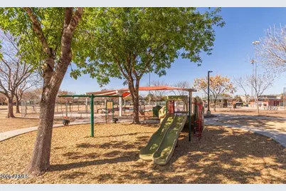 14571 W Wethersfield Road, Surprise, AZ 85379 - Photo 33