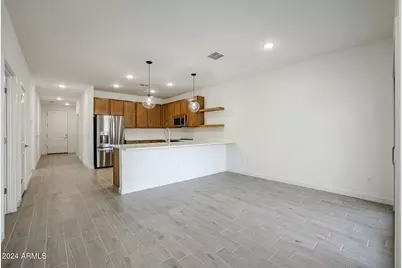7813 N 80th Avenue, Glendale, AZ 85303 - Photo 9