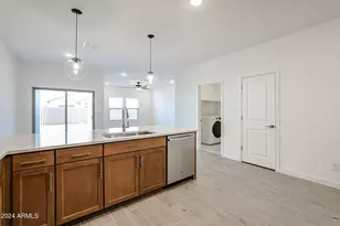 7813 N 80th Ave, Glendale, AZ 85303 - Photo 7