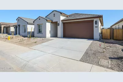 7813 N 80th Avenue, Glendale, AZ 85303 - Photo 1