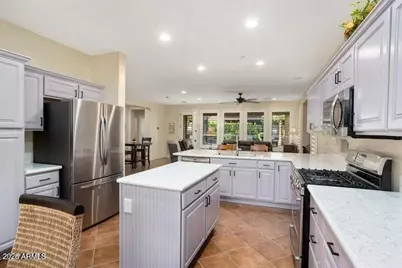 12404 W Fetlock Trail, Peoria, AZ 85383 - Photo 11
