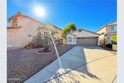 3211 E Kristal Way, Phoenix, AZ 85050 - Photo 1