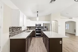 3211 E Kristal Way, Phoenix, AZ 85050 - Photo 7