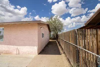 318 W Phoenix Avenue, Eloy, AZ 85131 - Photo 9