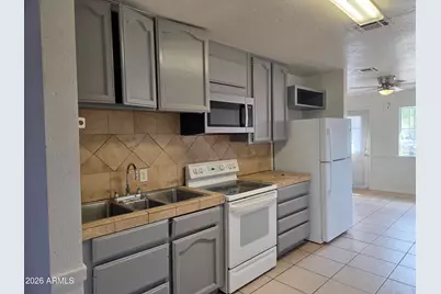 6042 S 10th Street #3, Phoenix, AZ 85042 - Photo 3