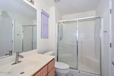 18084 N Coyote Lakes Parkway, Surprise, AZ 85378 - Photo 11
