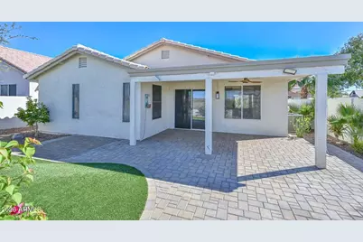 18084 N Coyote Lakes Parkway, Surprise, AZ 85378 - Photo 21