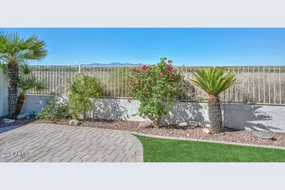 18084 N Coyote Lakes Parkway, Surprise, AZ 85378 - Photo 3
