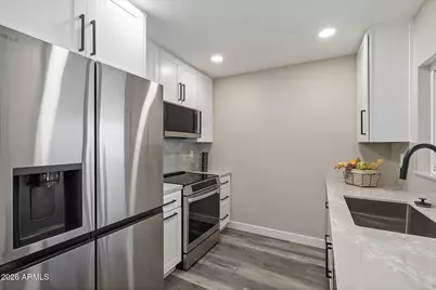 10887 W Thunderbird Boulevard, Sun City, AZ 85351 - Photo 3