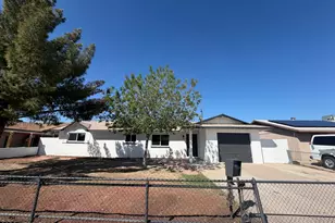 6114 W Avalon Dr, Phoenix, AZ 85033 - Photo 1
