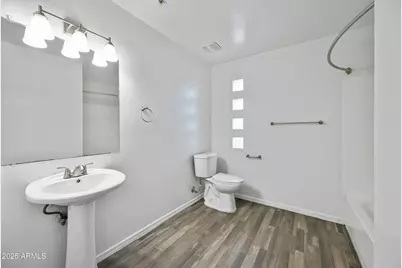 3065 N 67th Avenue #Apt 125, Phoenix, AZ 85033 - Photo 19