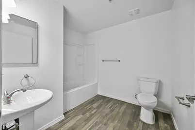 3065 N 67th Avenue #Apt 125, Phoenix, AZ 85033 - Photo 15