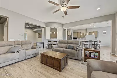 8156 W Autumn Vista Way, Florence, AZ 85132 - Photo 3