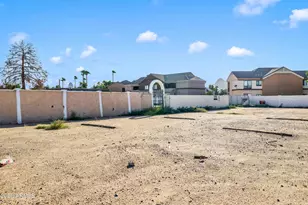 2601 E Paradise Ln, Phoenix, AZ 85032 - Photo 5